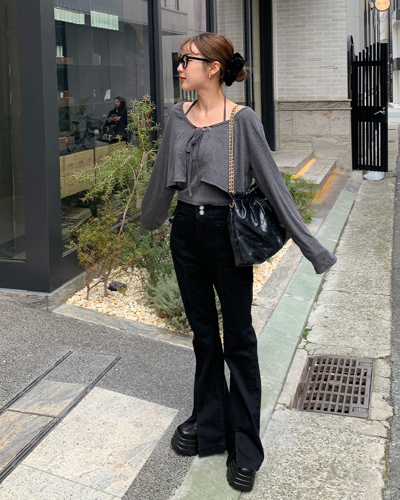 ダブルボタンスリットブーツカットデニムパンツ | ファッション
