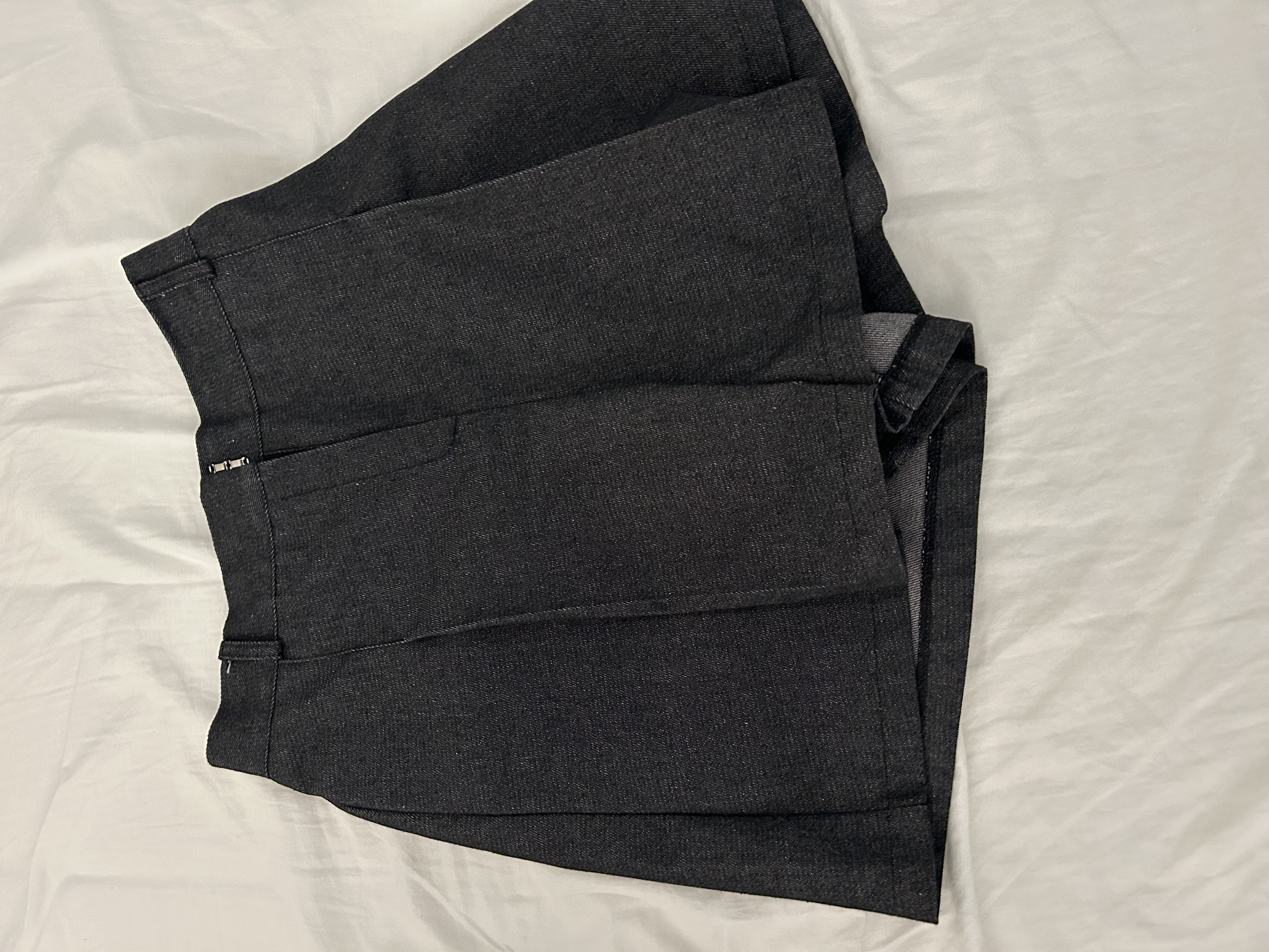 PATOU　パトゥ　ブラックデニムショートパンツ Patou | リサイクルポリアミド キルティングショートパンツ