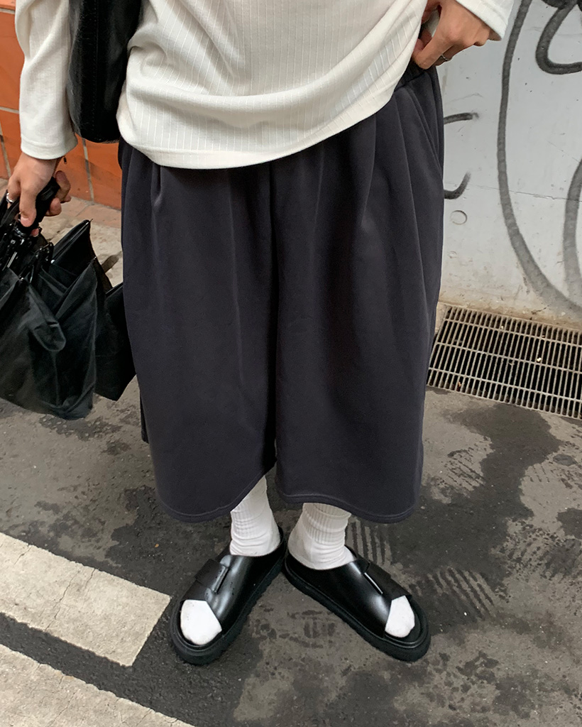 (ユニセックス) バミューダタック入りスウェットパンツ