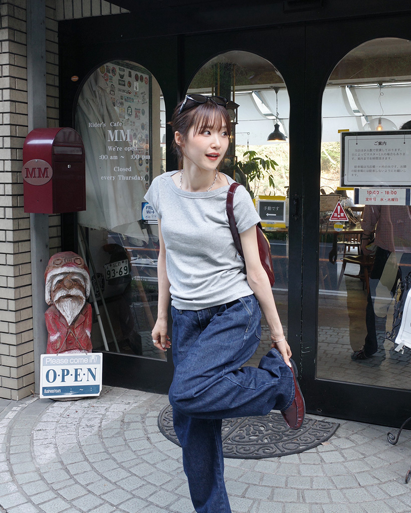 ボートネックTシャツ