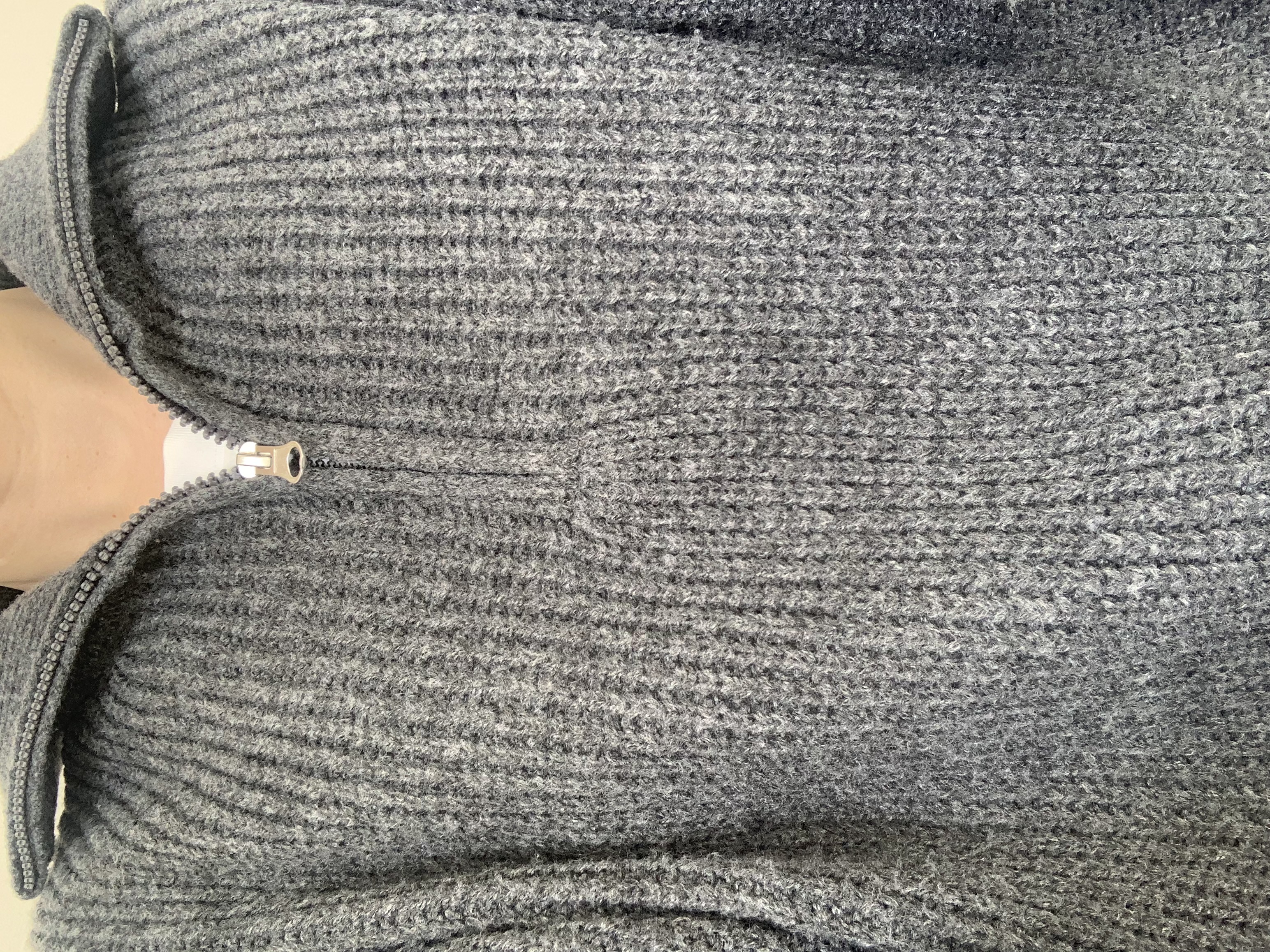 ハイネックハーフジップニットセーター | ファッション通販サイト NUGU