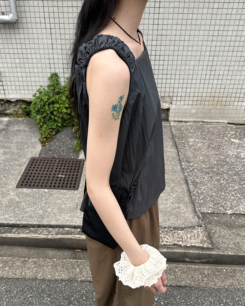 ショルダーギャザーノースリーブブラウス | ファッション通販