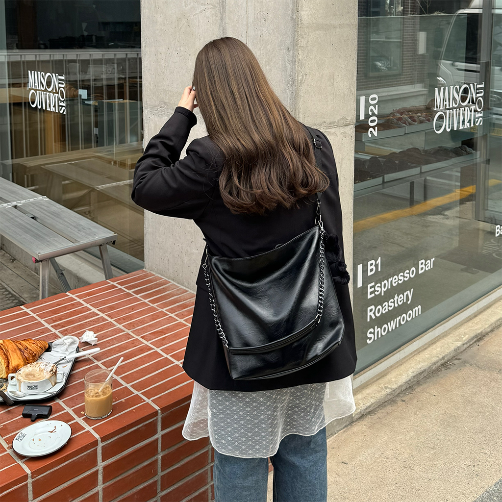【シンプルな魅力】アヴェニュー・メッセンジャー 個性UP☆機能性◎【LOUIS VUITTON】アヴェニュー メッセンジャー