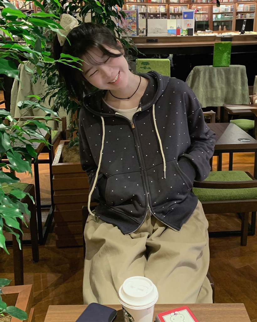 ドットパターンセミクロップフードパーカー