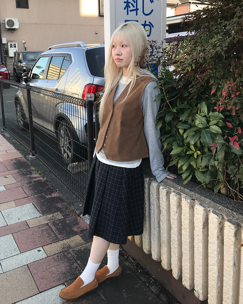 スエードVネックベスト