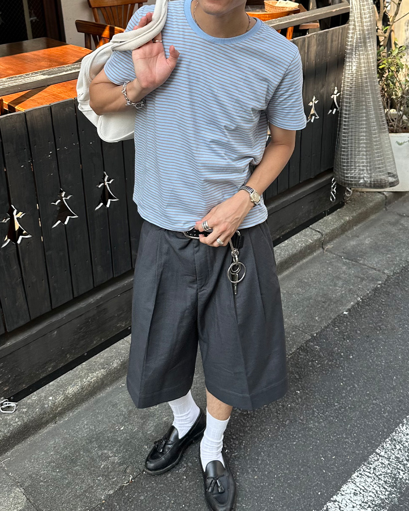 （ユニセックス）ボーダーパターン半袖Tシャツ