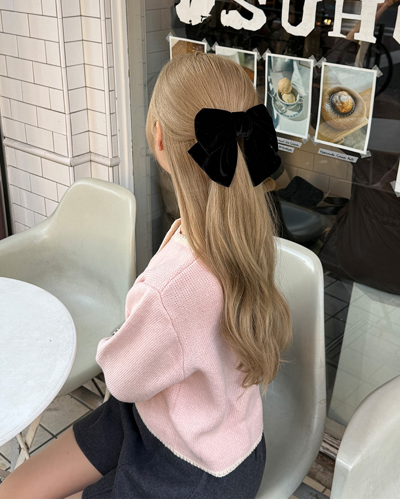 ベロアビックリボンピン
