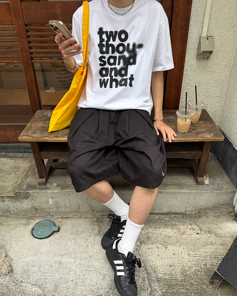 ユニセックス）ノイズレタリングハーフTシャツ | ファッション