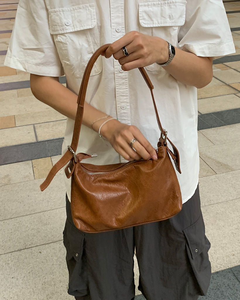 nadabemiumiu ショルダーバッグ マルチウェイ】 フェイクレザー 巾着ショルダーバッグ / ユニ