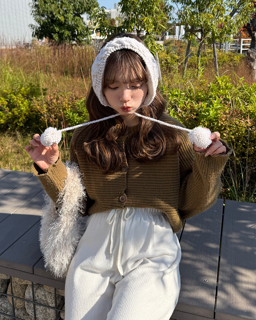 ケーブルニットイヤーマフラー