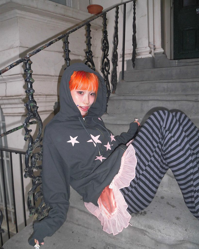 BAUF パーカー haku X BAUF] スターシンボルハーフジップフードパーカー[チャコール