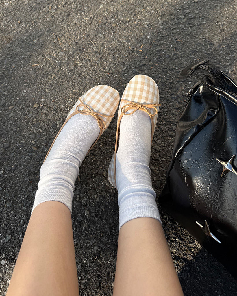 リボンフラットシューズ