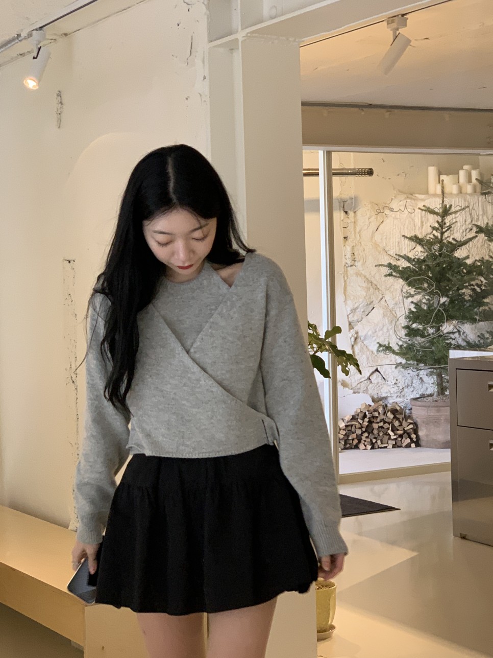 【関税込み】Ambush ブラック コットン ミニスカート セール】lace line mini skirt/サイドラインミニスカート