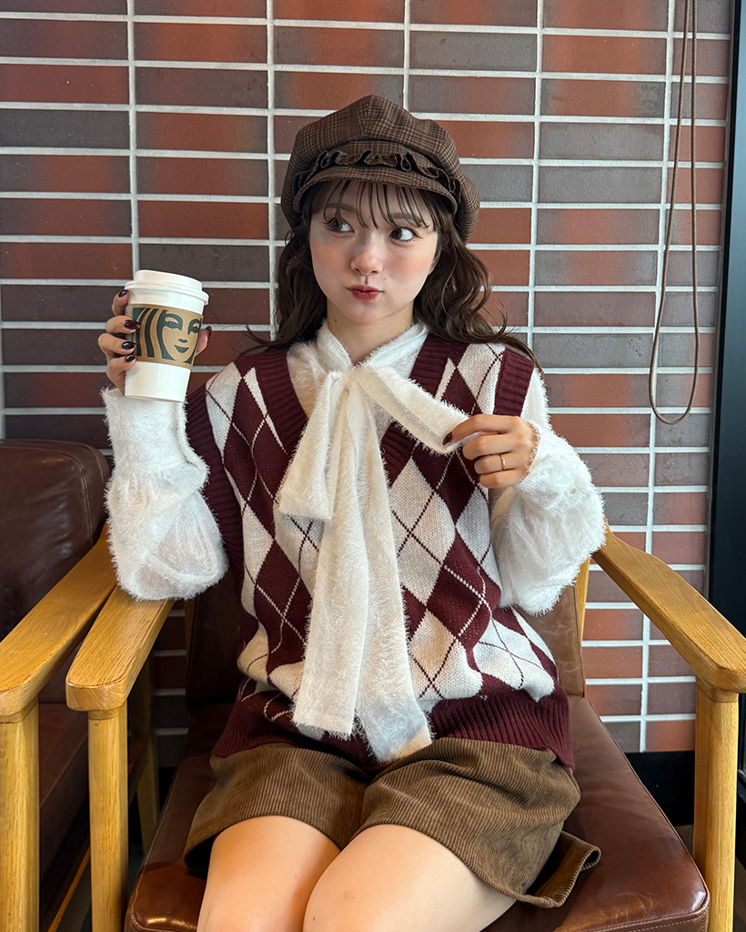 美品／MARGARET HOWELL　ファインウール　アーガイル　ニットベスト 美品／MARGARET HOWELL ファインウール アーガイル ニットベスト