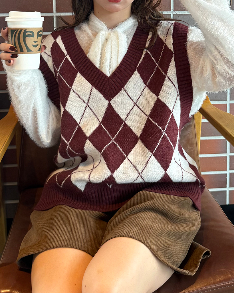 Vネックアーガイルニットベスト | ファッション通販サイト NUGU