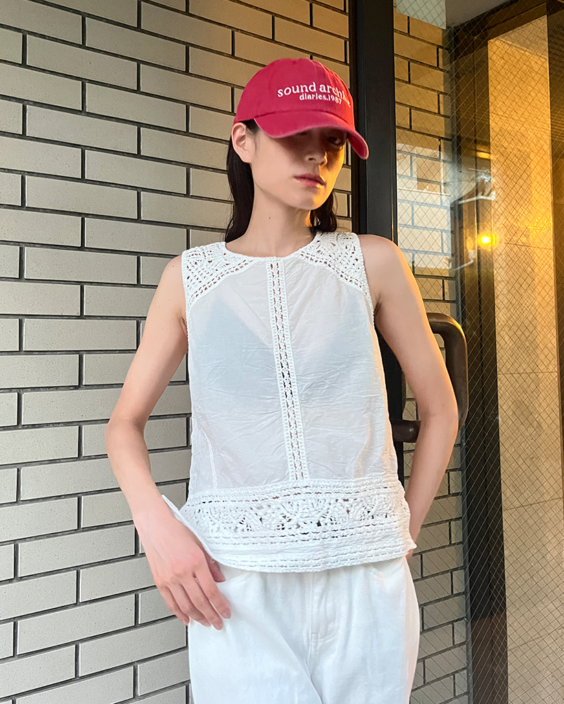 【美品】GANNI クロシェノースリーブクロップド　プルオーバー 美品 GANNI クロシェノースリーブクロップド プルオーバーニット