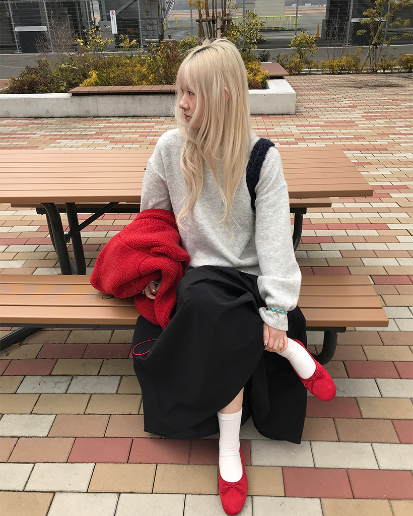 ベーシックラウンドネックニット