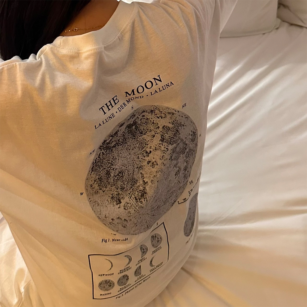 ムーンプリントオーバーサイズTシャツ | ファッション通販サイト