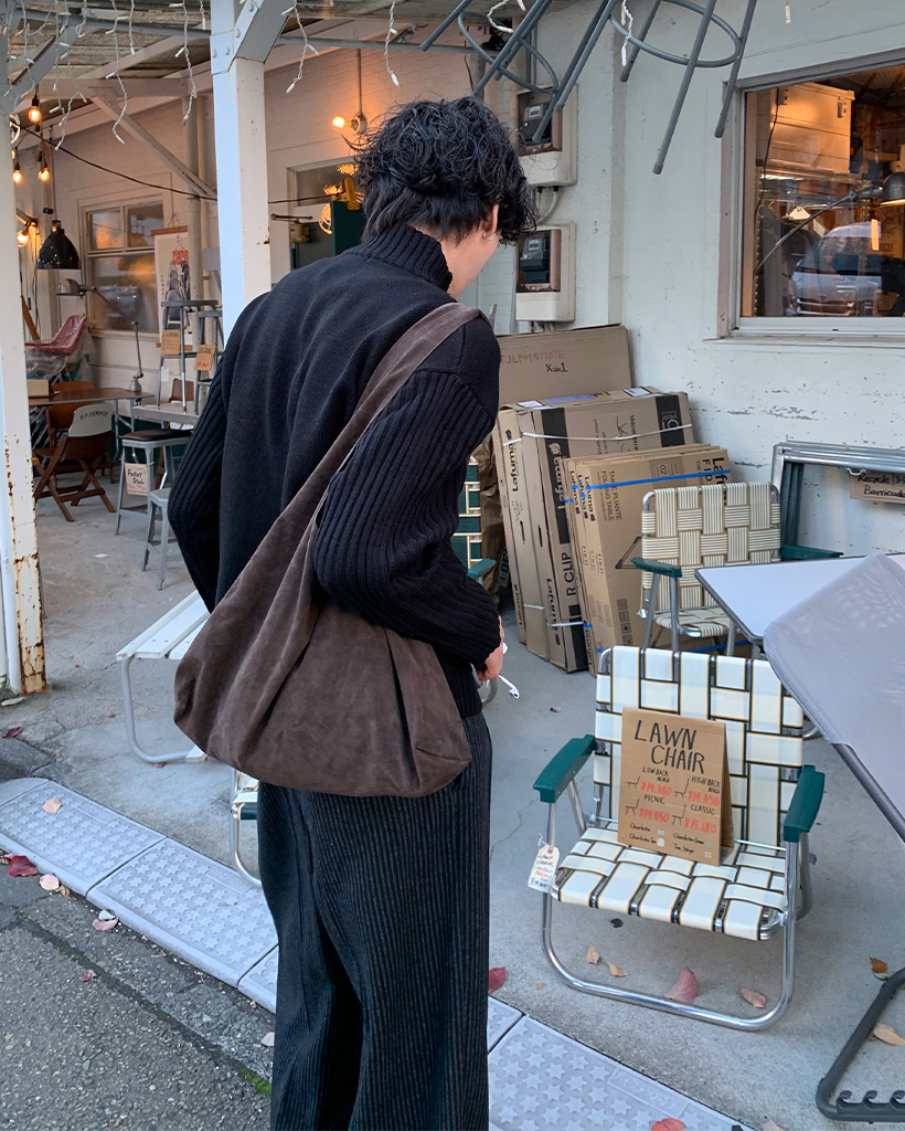 ユニセックス）斜めファスナーポイントニットカーディガン