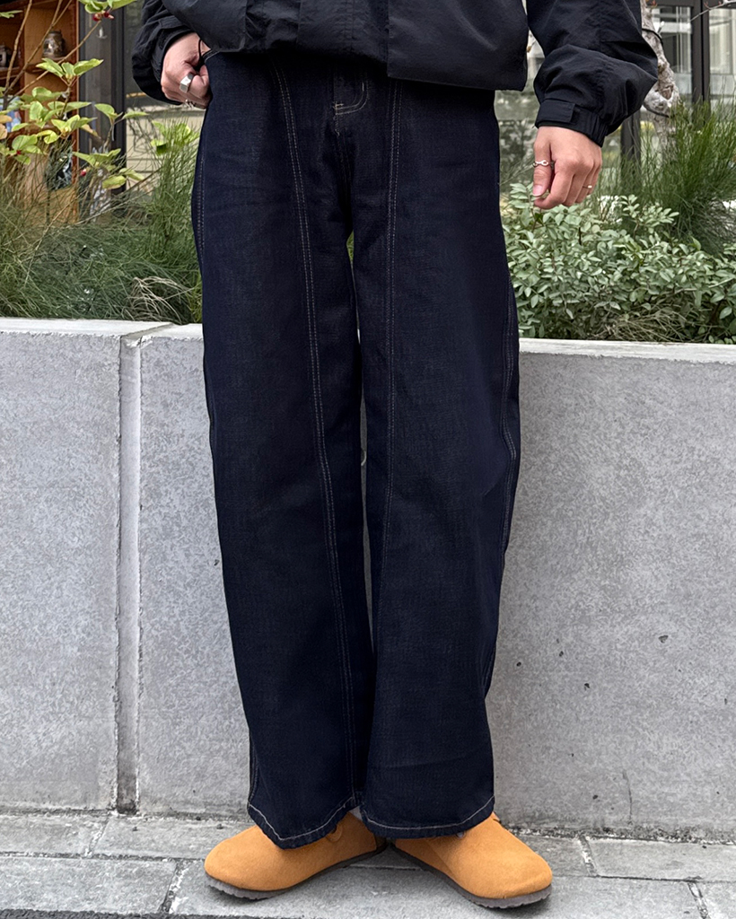 ユニークインシームワイドデニムパンツ | ファッション通販サイト NUGU