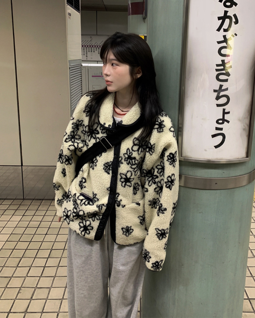 リバーシブルバイカラーボアフラワージャケット | ファッション通販