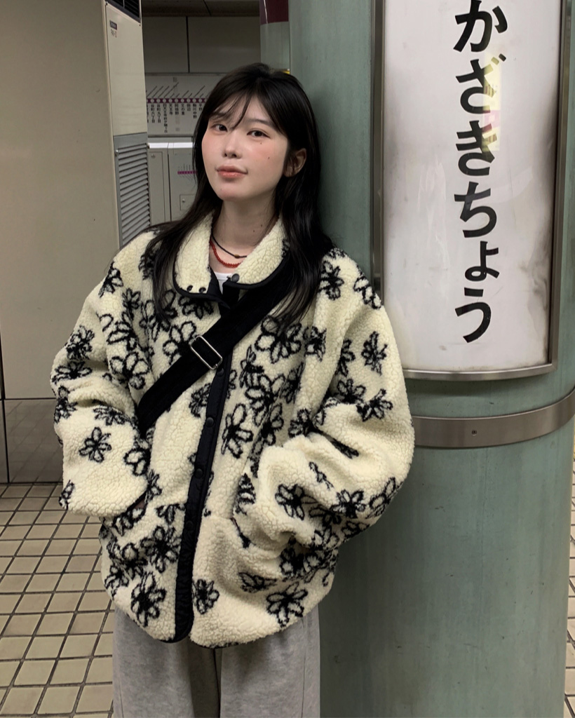 リバーシブルバイカラーボアフラワージャケット | ファッション通販