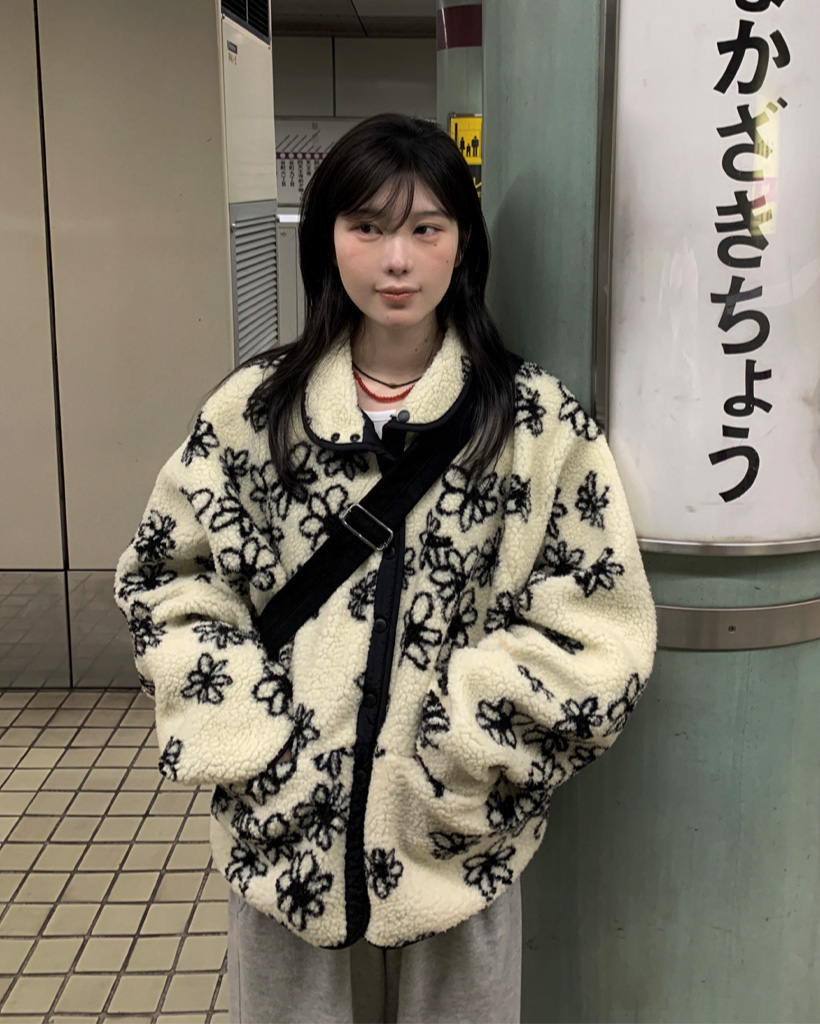リバーシブルバイカラーボアフラワージャケット | ファッション通販