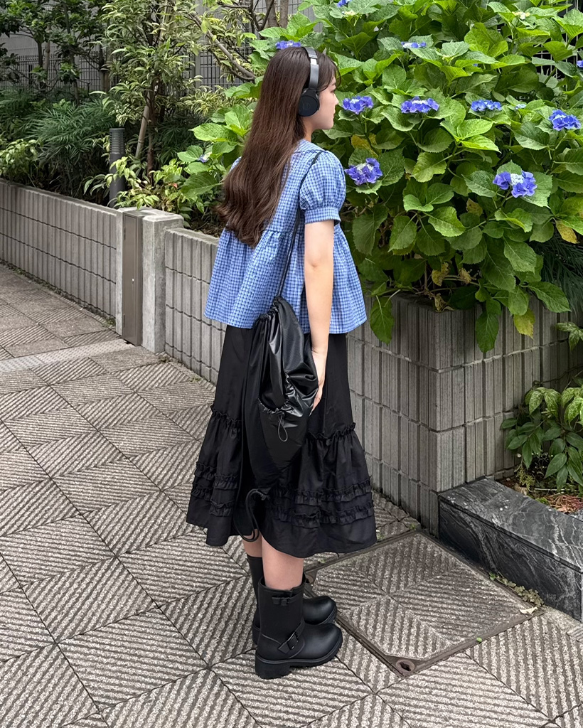 今話題のアイテムを ラウンドカラー半袖ブラウス | NUGU ファッション通販サイト トップス