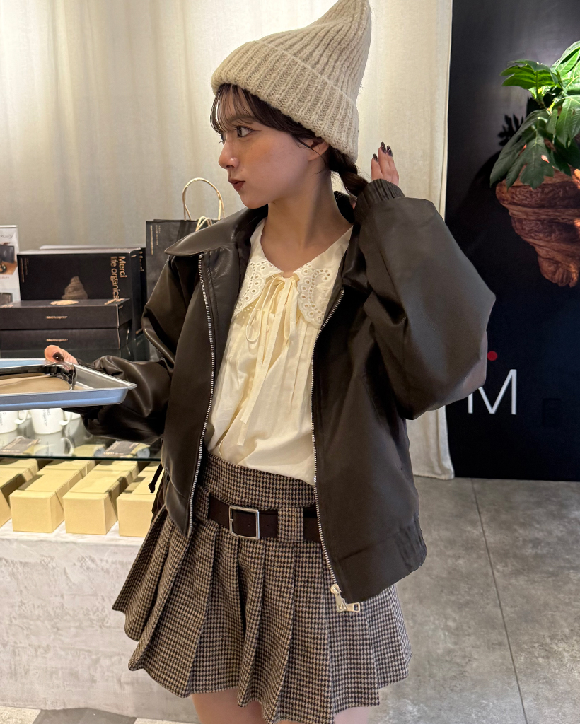 VTWO クロップドレザージャケット 短丈 黒 ブラック VTWO クロップドレザージャケット 短丈 黒 ブラック クロップド