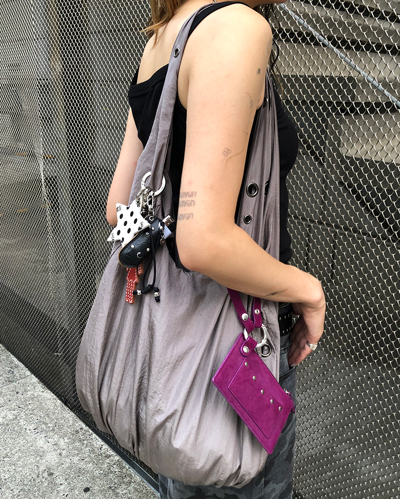 version of you nylon bag ナイロンバッグブラウン