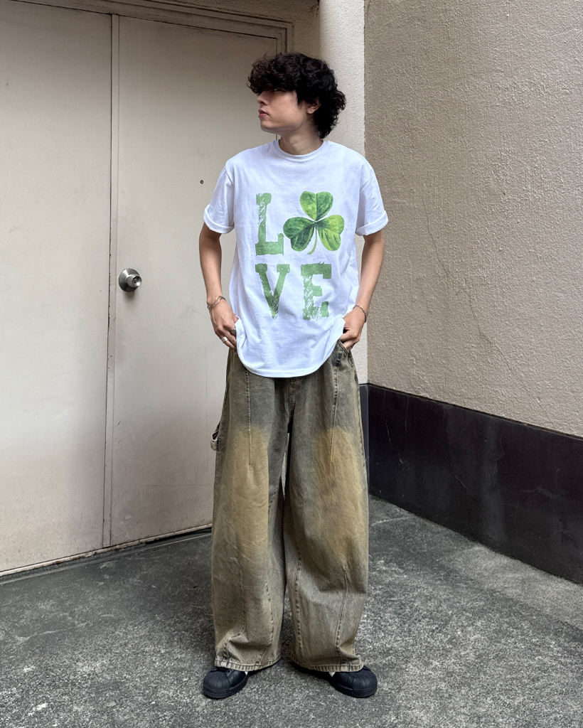 リバー半袖ユニセックスTシャツ ユニセックス）クローバーラブハーフTシャツ | ファッション