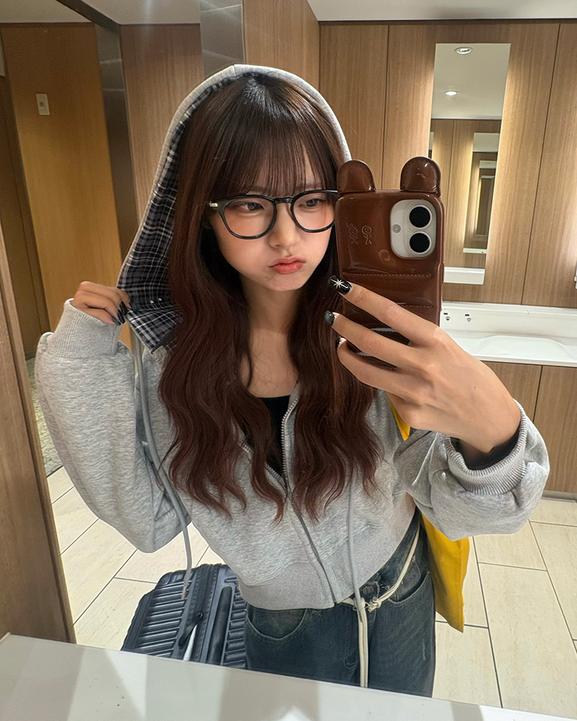 現行タグ◎バーバリー　チュニックパーカー　チェックパネル　フード　ブラック　黒 チェックストリングフード付きパーカー | ファッション通販