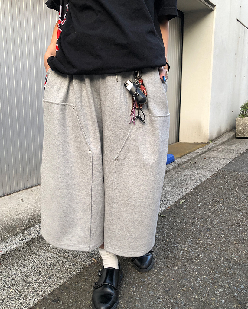 ダブルニーワイドクロップドスウェットパンツ | ファッション