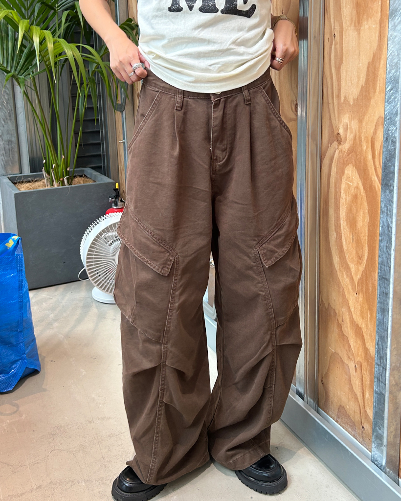 センターシームタックユニークカーゴパンツ | ファッション通販