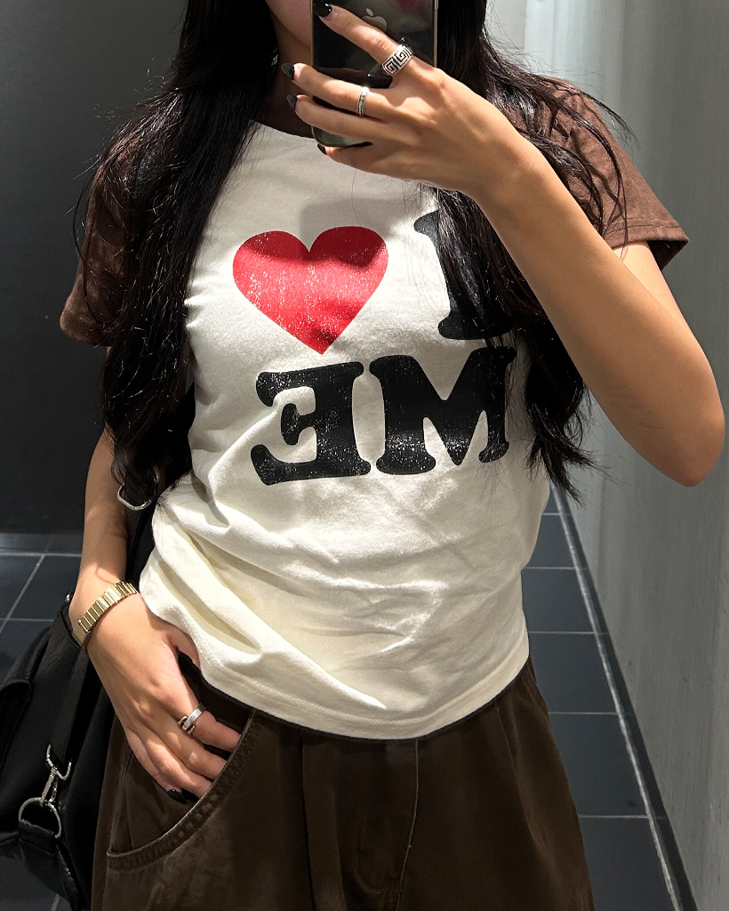 loveレタリングラグランハーフスリーブTシャツ | ファッション