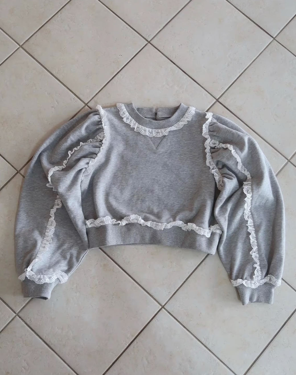 Treat ürself lace frill cotton sweat lace frill cotton sweat | ファッション通販サイト NUGU