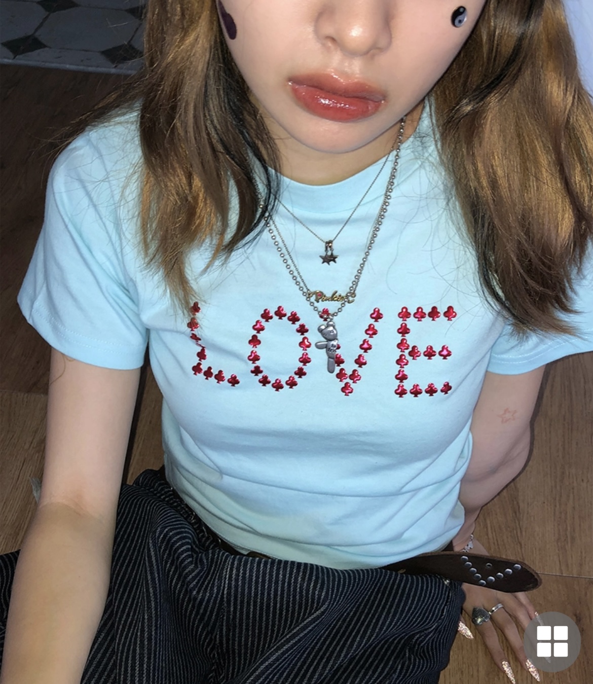 匿名配送 Number_i Tシャツ リップバーム 新品未使用 美品 匿名配送 Number_i Tシャツ リップバーム 新品未使用 美品