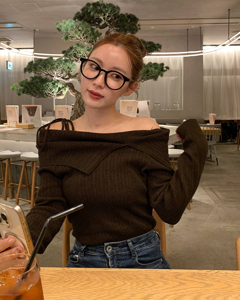 リボンストラップオフショルニット