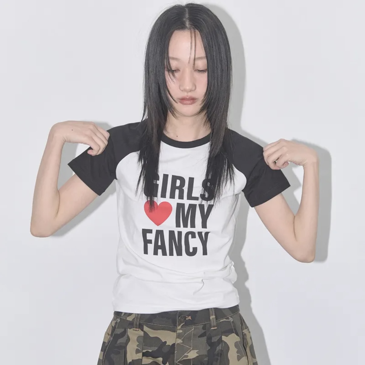 プクプク　おめでトレーナー　むにゅ Influencer pick] GIRLS MY FANCY TEE (BLACK) F25QB105