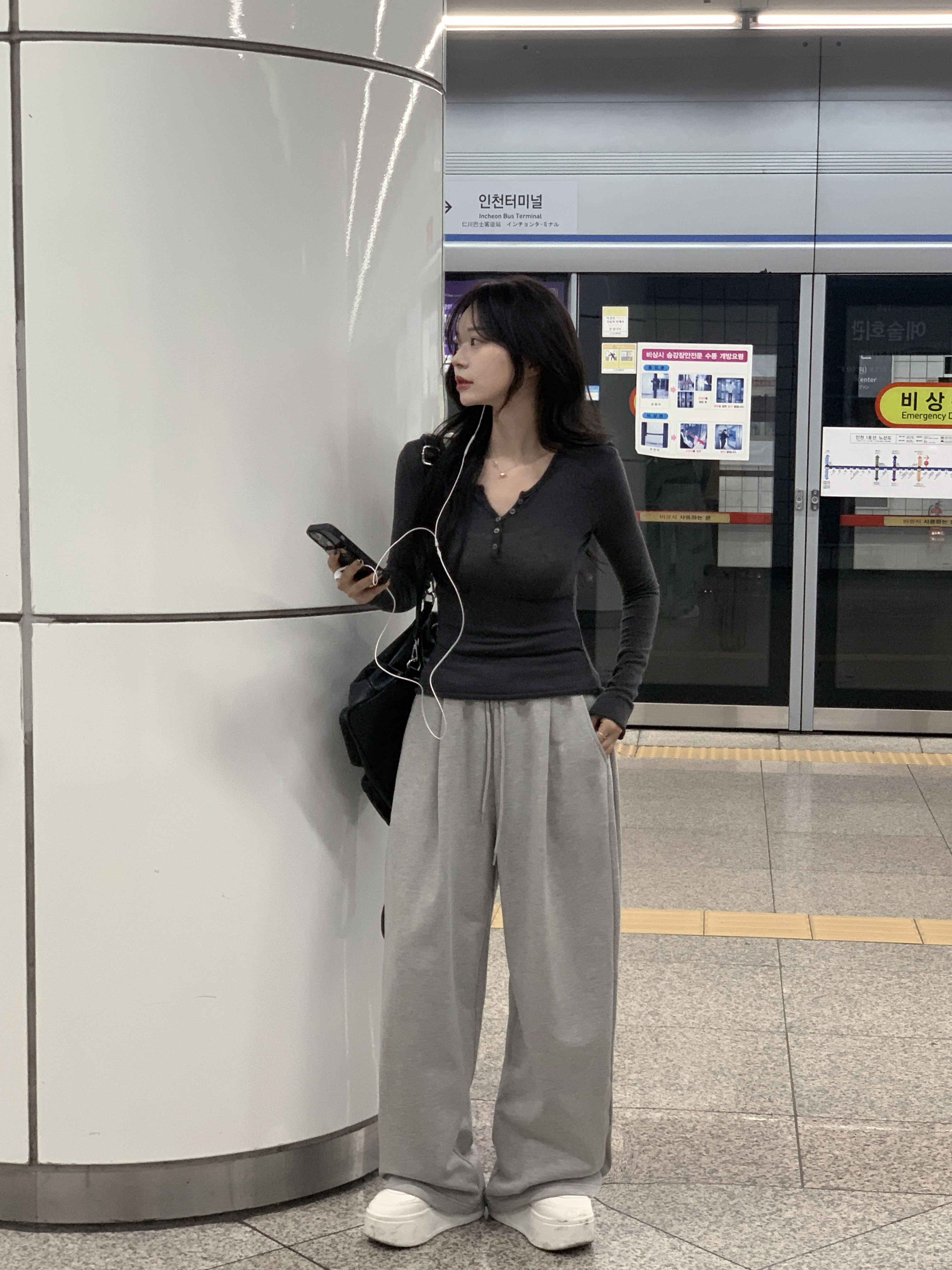 3color]タック入りワイドトレーニングパンツ | ファッション通販