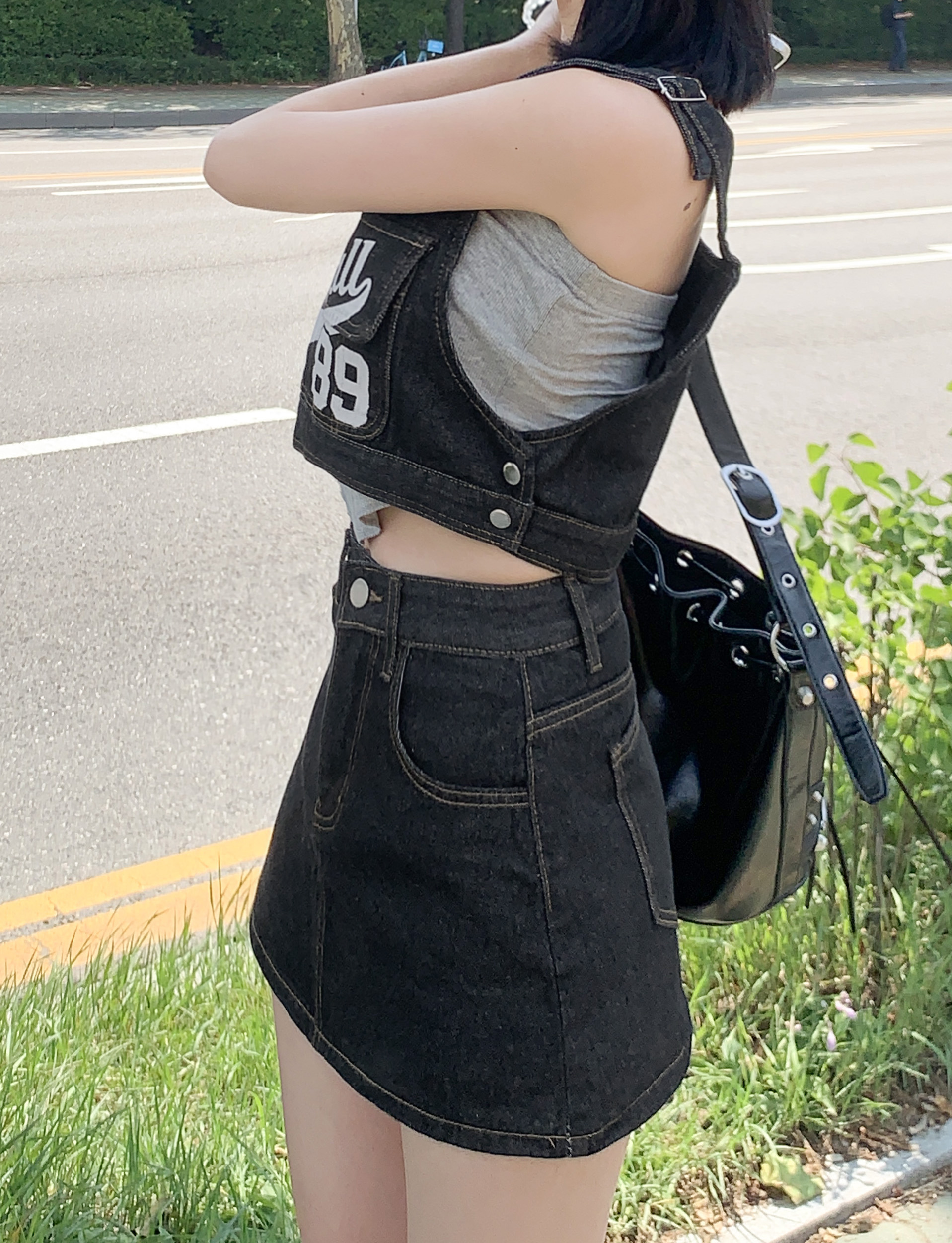 ちりりんみ カップ付き] Vライントップ(5color) | ファッション通販サイト NUGU