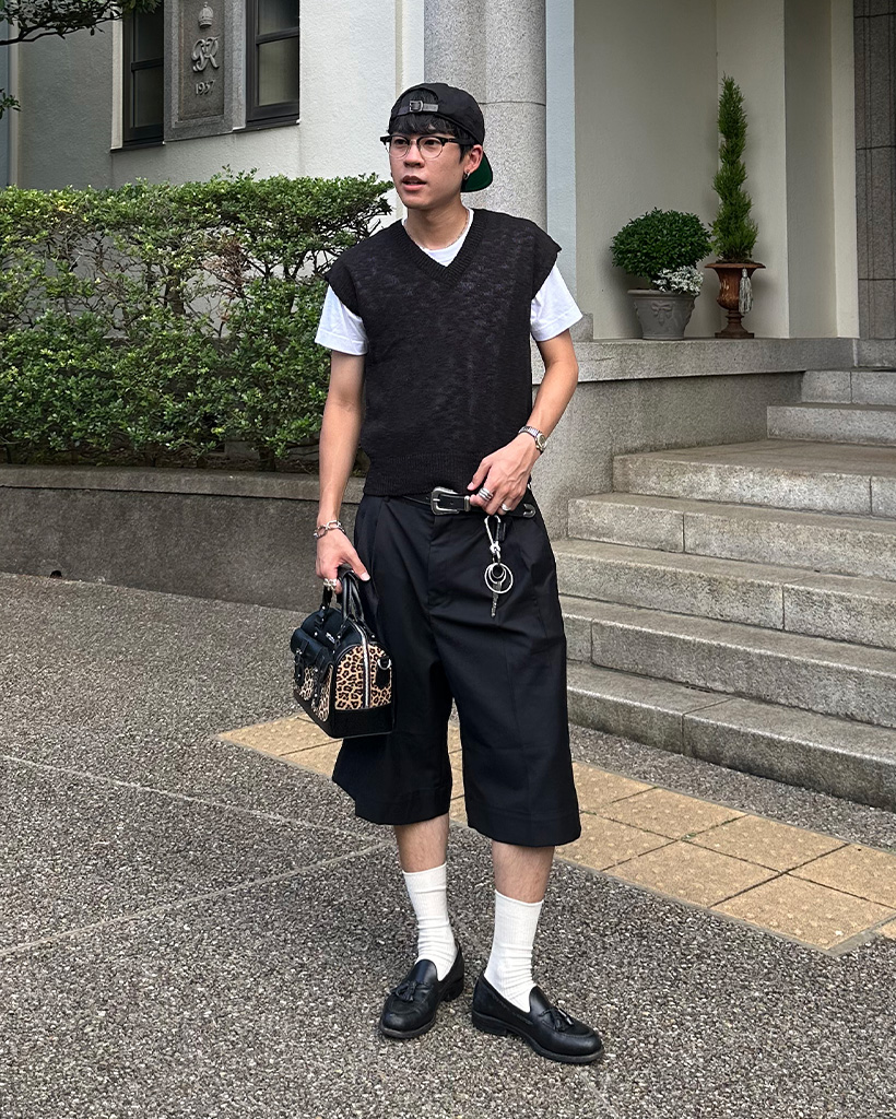 ユニセックス）Vネックニットベスト | ファッション通販サイト NUGU