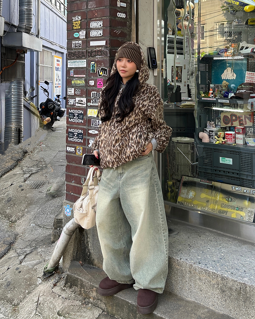 ユニセックス）ファーレオパードパターンジップアップパーカー