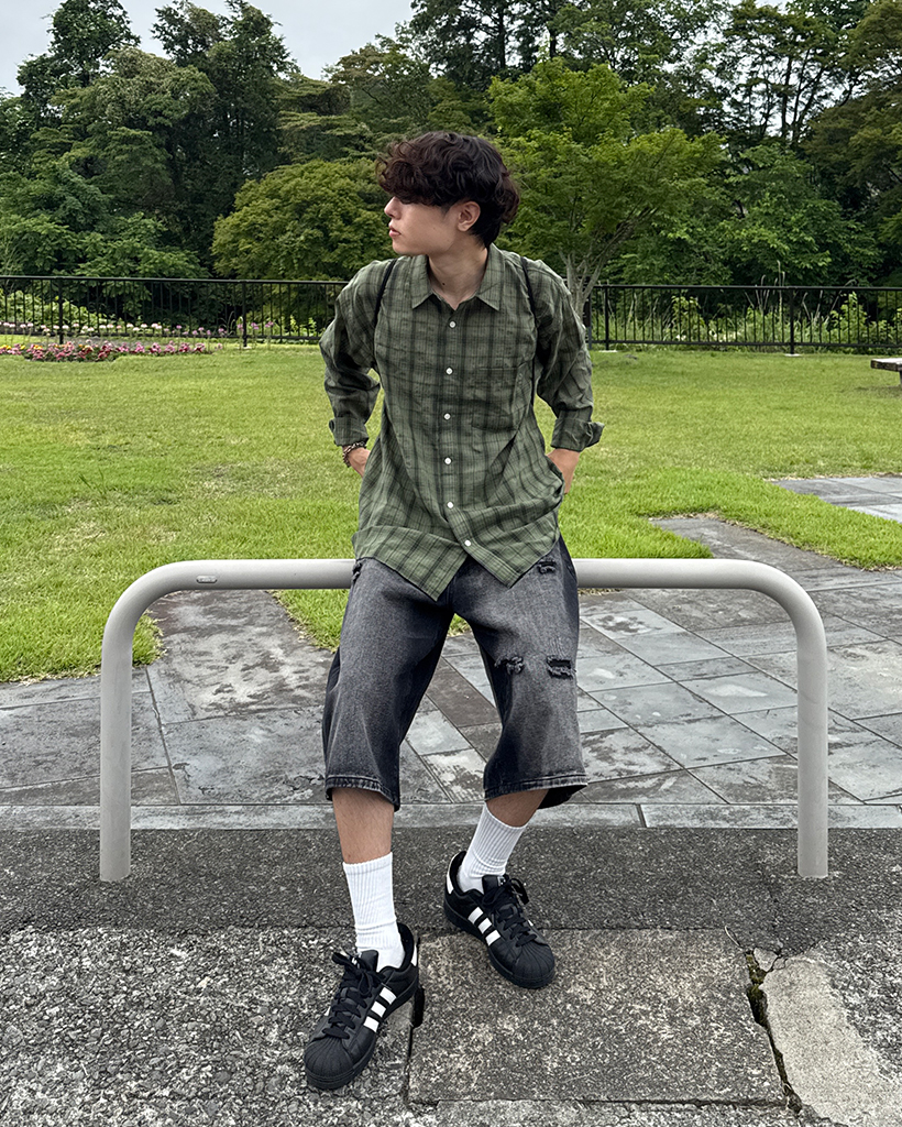 ユニセックス）ダメージバミューダデニムパンツ | ファッション通販