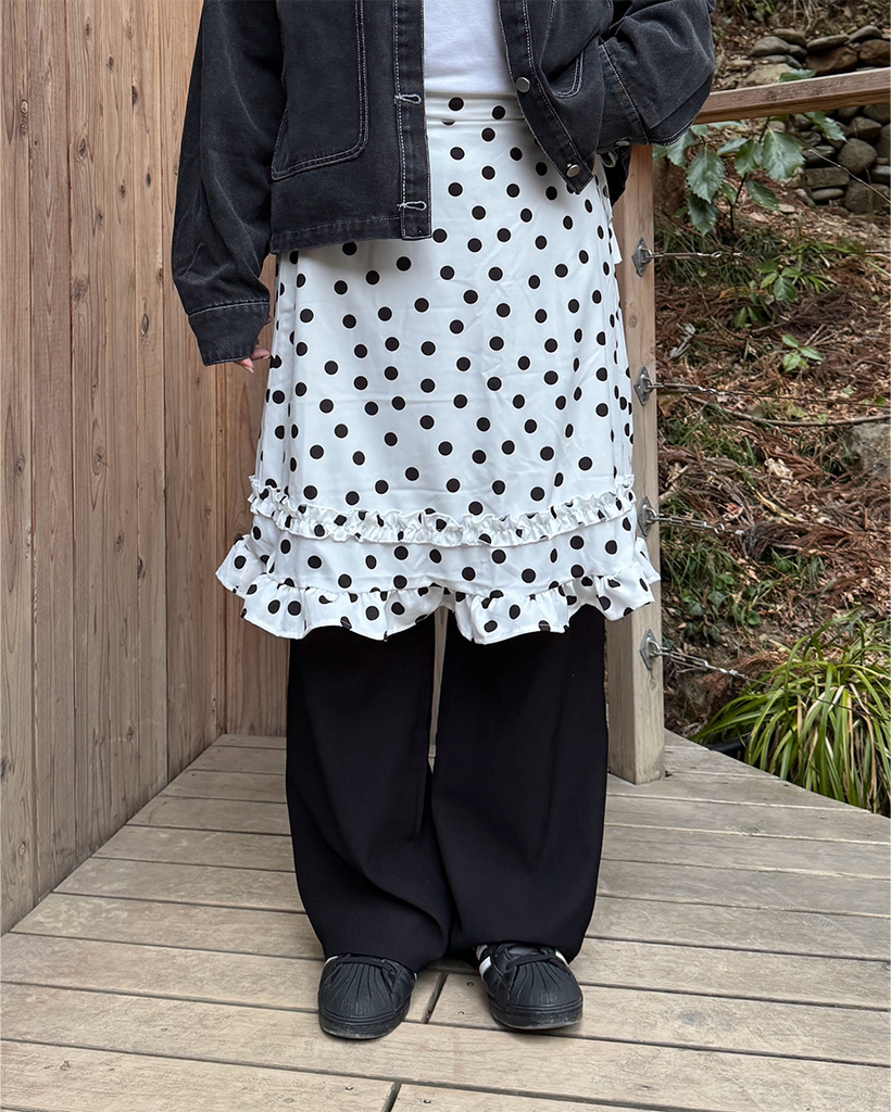 ドットフリルミディスカート