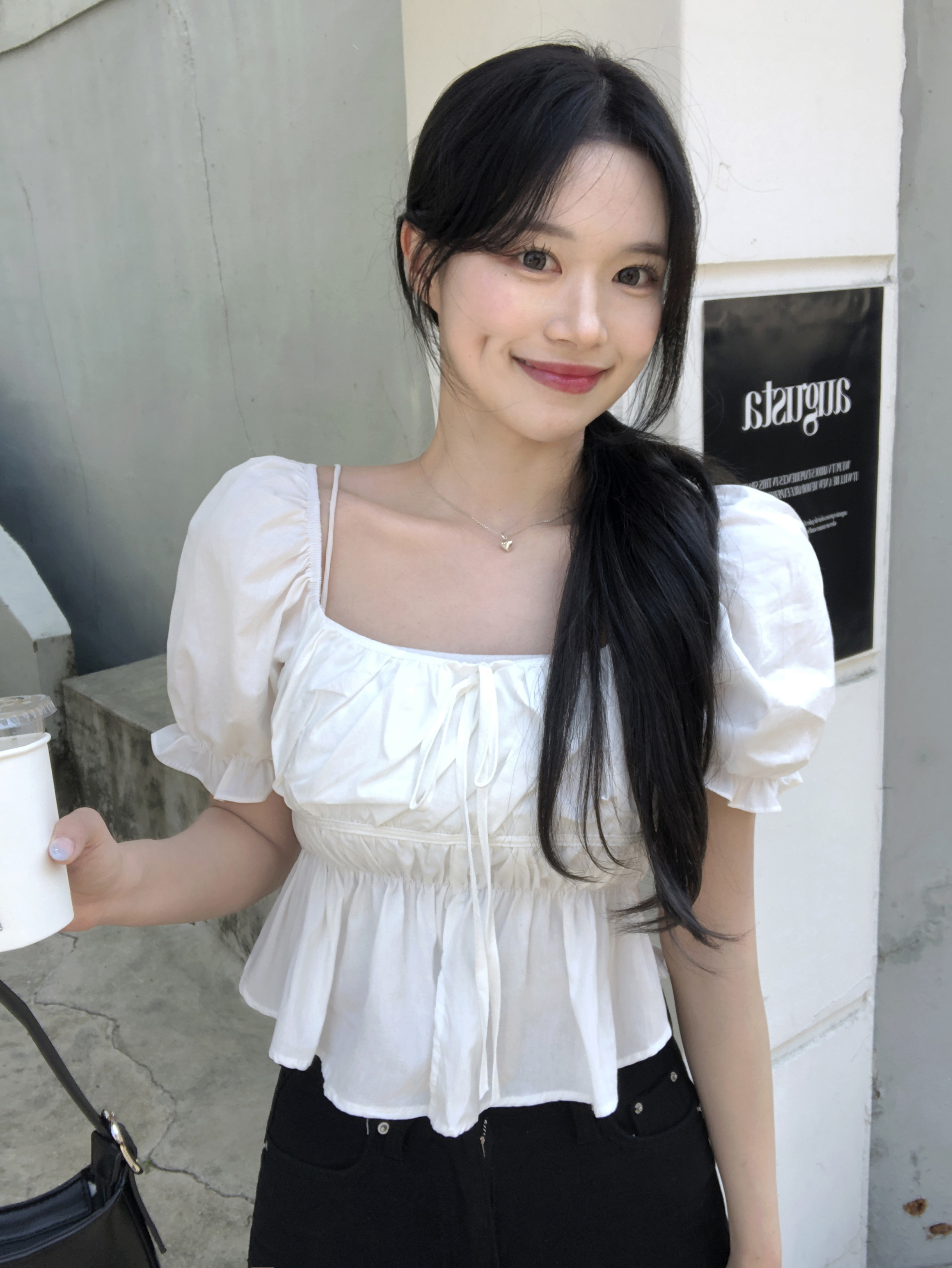 新品未使用フリル付きピローシャム2点 新品未使用フリル付きピローシャム2点 - メルカリ