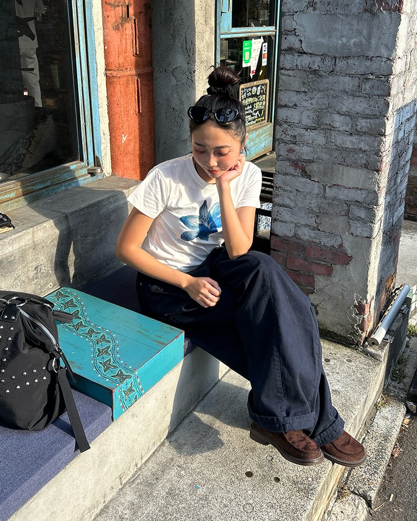 ネイビー クロップドTシャツ Gap公式オンラインストア | モダンリブ クロップドTシャツ