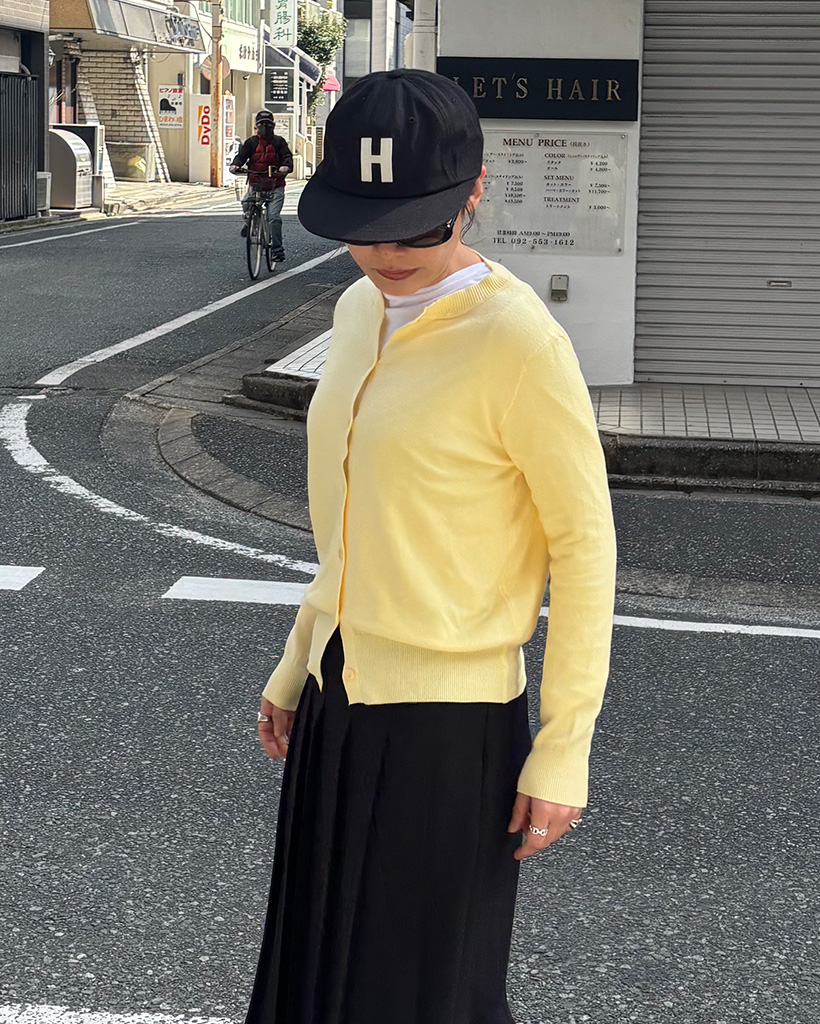 ラウンドネックベーシックカーディガン