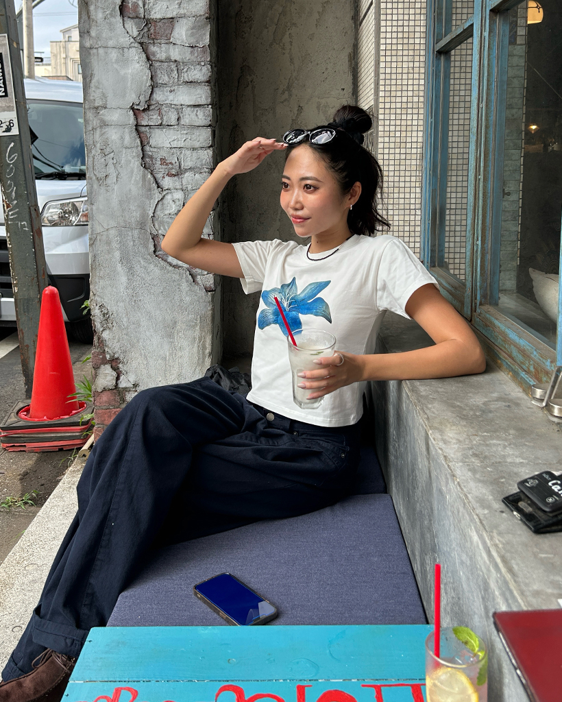 ブルーハイビスカスクロップドスリムTシャツ | ファッション通販