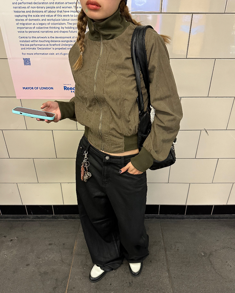 コーティングブラックバギーデニムパンツ | ファッション通販サイト NUGU